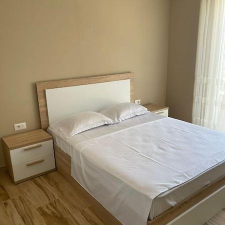 Twentysix Apartment Shkodër Eksteriør billede
