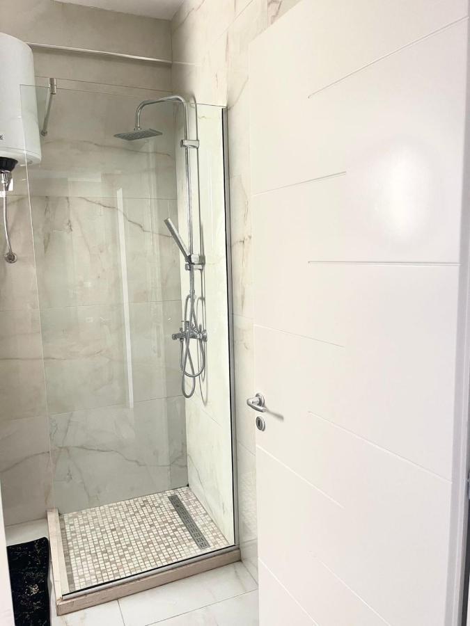 Twentysix Apartment Shkodër Eksteriør billede